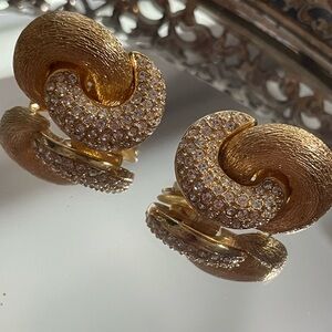 Vintage Christian Dior
Interlocking Crystal & Gold
Plated Links Signed Earrings